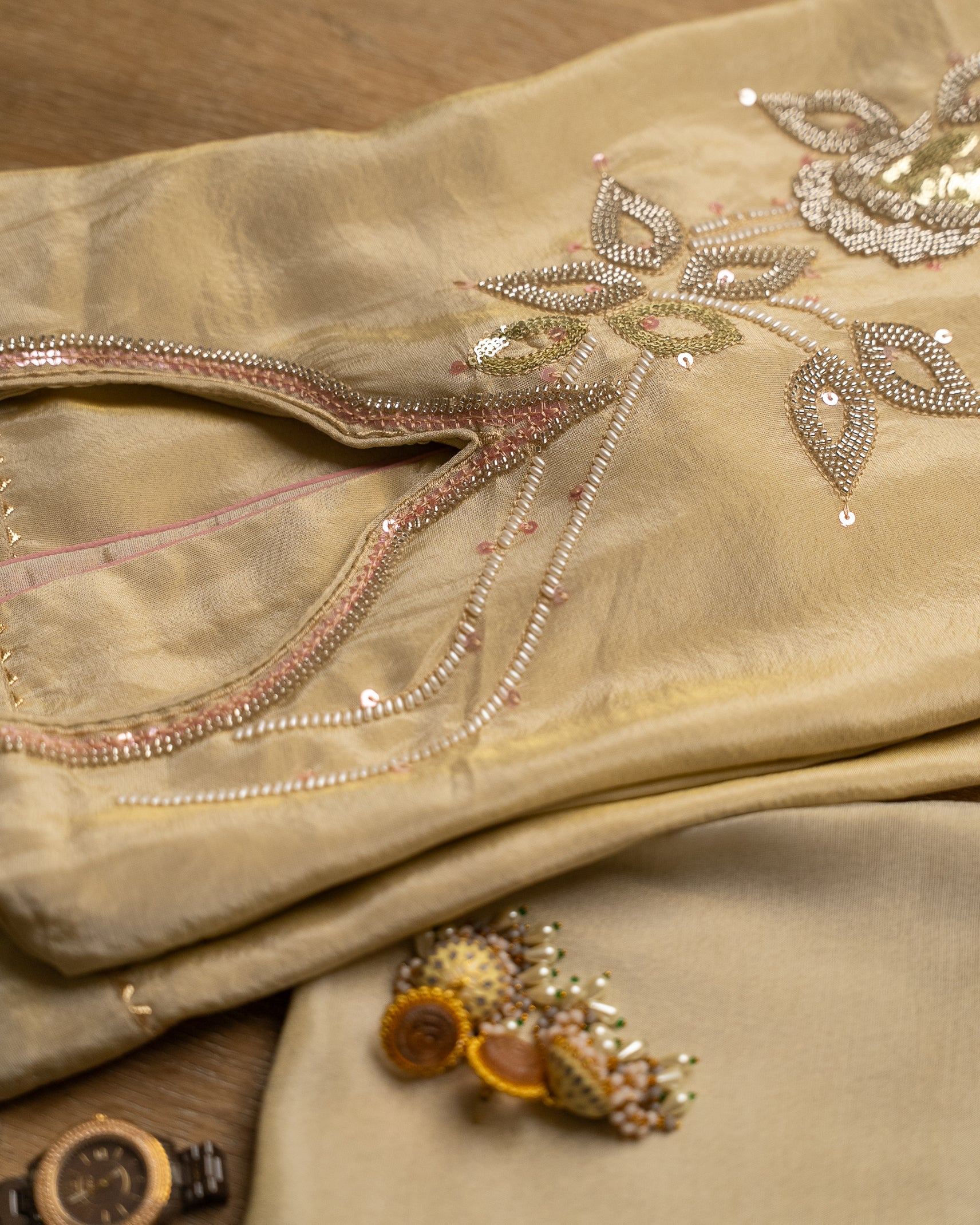 Dusty Rose Crinkle Suit Set with Embellished Kurti