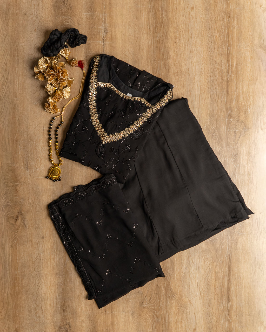 Noir Sequin Embroidered Suit set